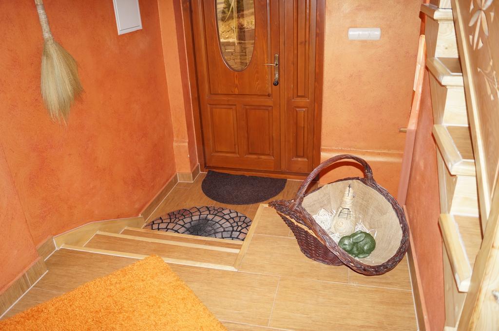 Apartamenty I Pokoje Rodzinne Czarna Góra エクステリア 写真