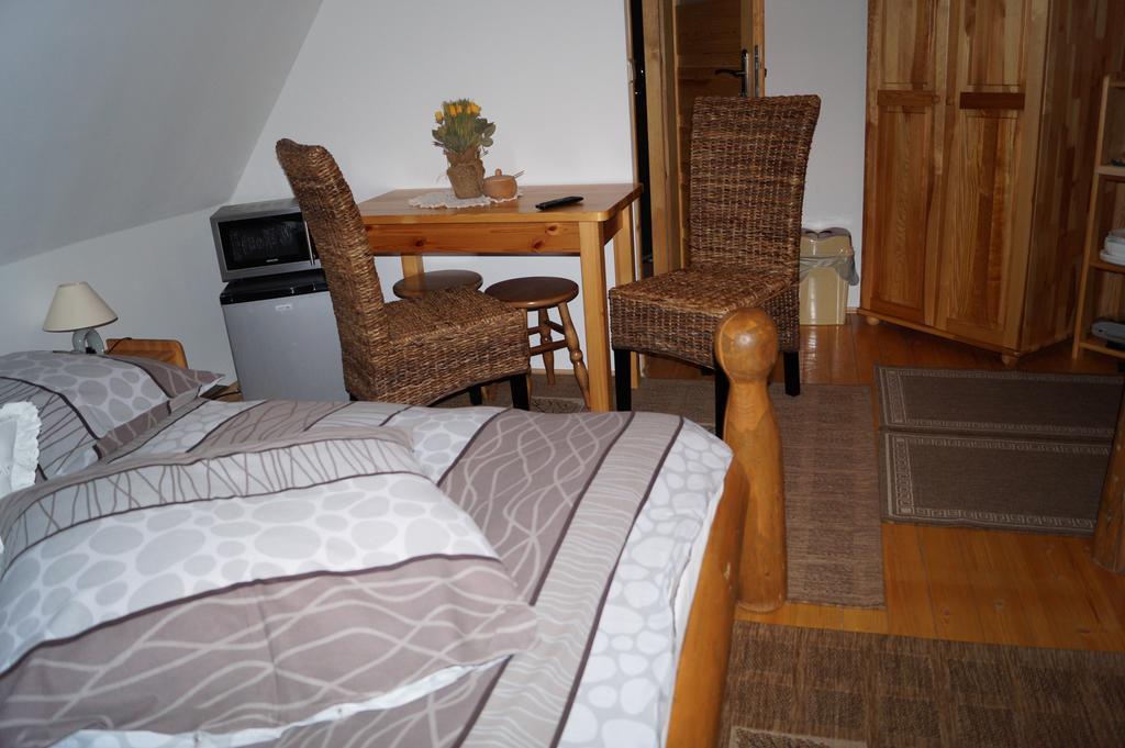 Apartamenty I Pokoje Rodzinne Czarna Góra エクステリア 写真